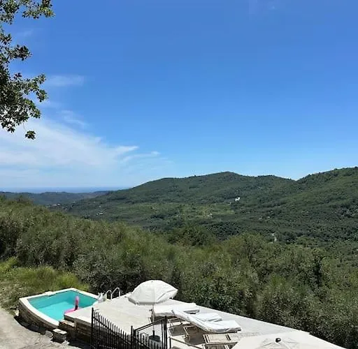 Фото Вилла Beautiful Ligurian House With Pool Villa Viani