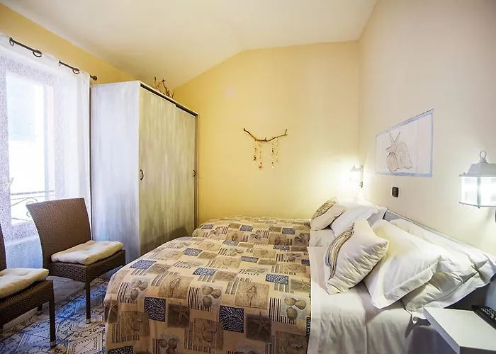 Hotel L'Antico Borgo Elena Noli Foto