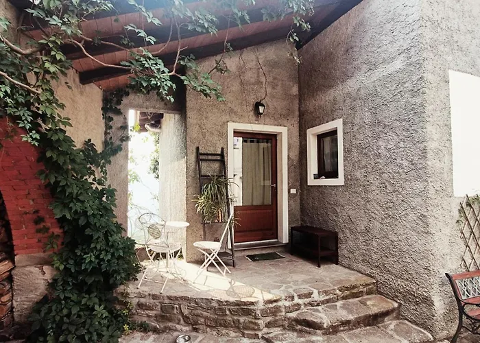 Casetta Nella Citta Invisibile Piana Crixia fotoğrafı