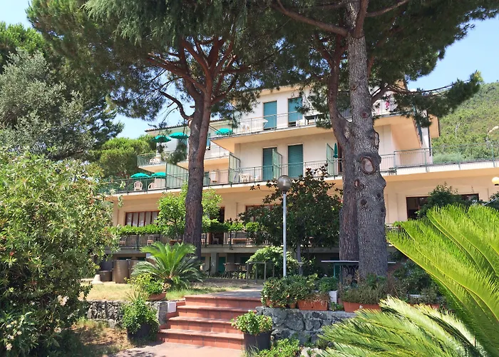 Residence La Vignetta Varazze photo