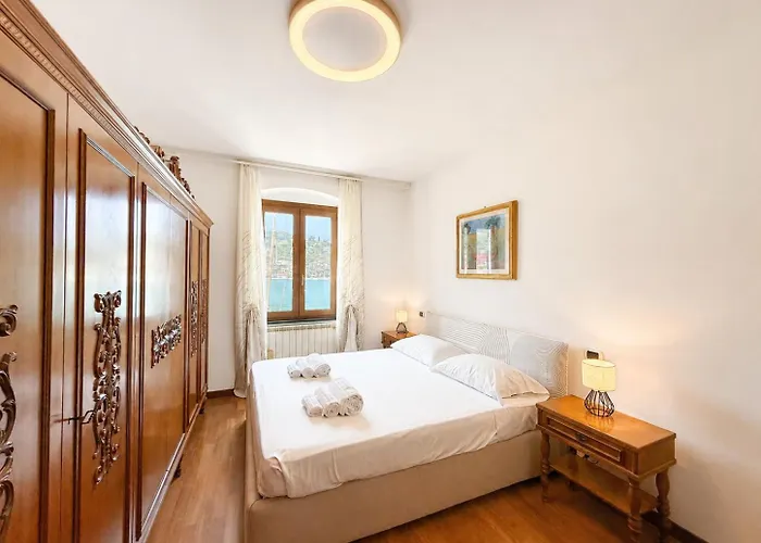 Apartamento La Finestra Sul Mare Con Parcheggio Privato Le Grazie  foto