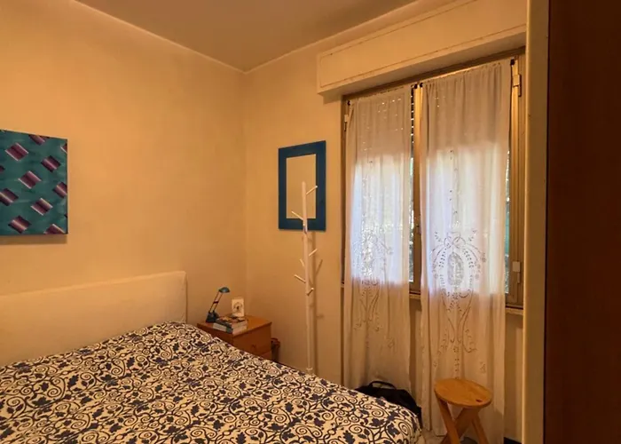 Intero Appartamento Con Posto Auto E Giardino Esterno photo